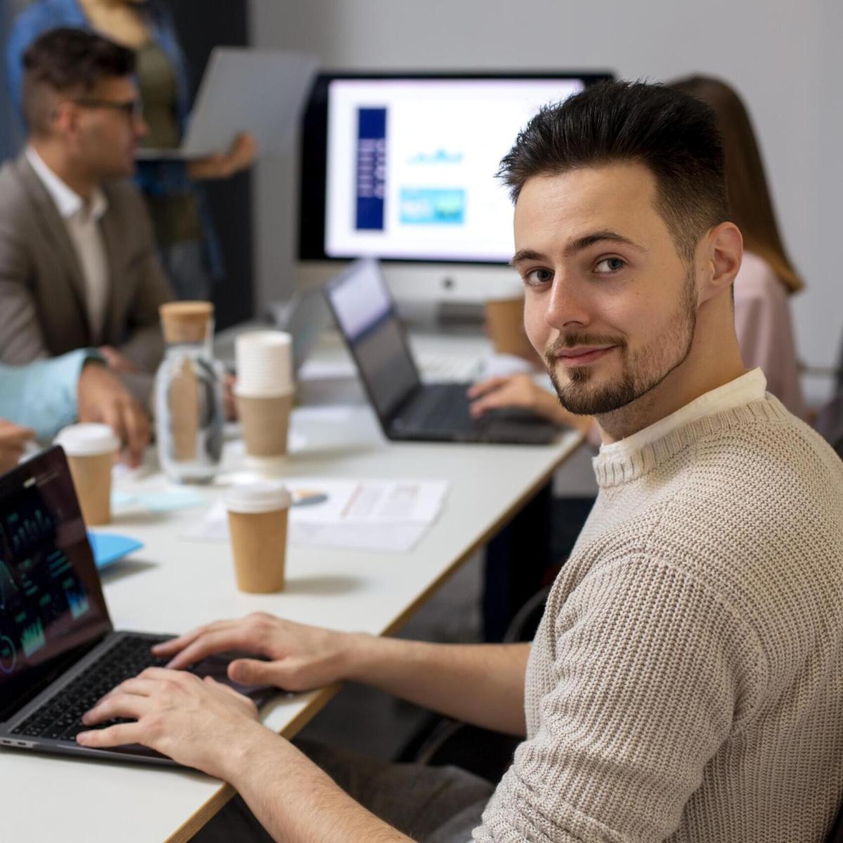 modern-equipped-computer-lab (3)-min (1)